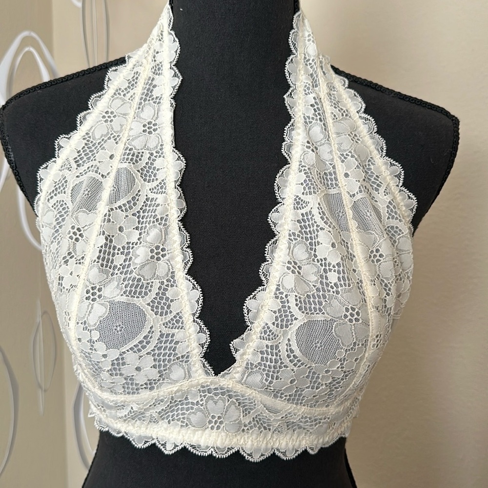 New with tags Free People Halter lace bralette